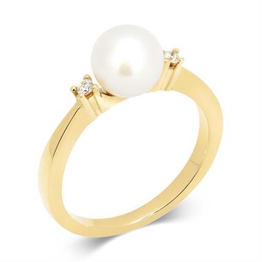 18ct Yellow Gold Classic Design Pearl and Diamond Dress Ring thumbnail 