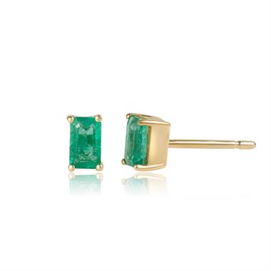 18ct Yellow Gold Emerald Solitaire Stud Earrings thumbnail 