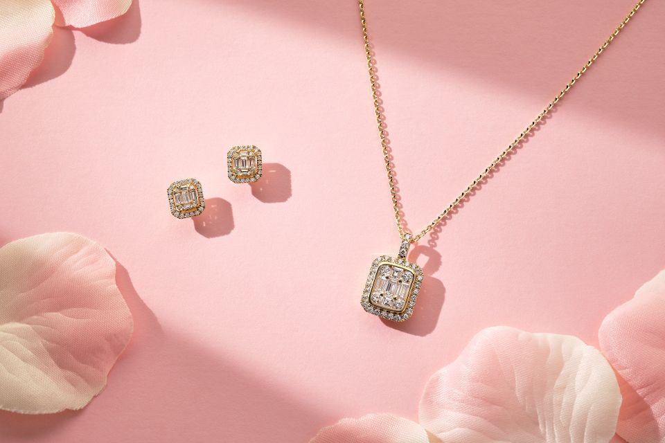 SPARKLE LIKE NO OTHER