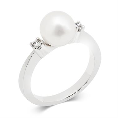 18ct White Gold Cultured Pearl and Diamond Dress Ring thumbnail 