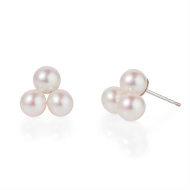 18ct White Gold White Freshwater Pearl Cluster Style Stud Earrings thumbnail