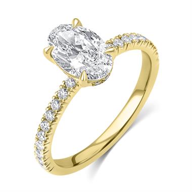 18ct Yellow Gold Oval Diamond Engagement Ring thumbnail 