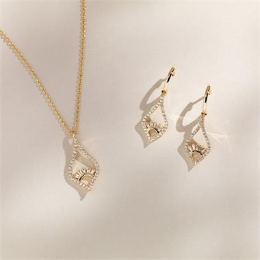 18ct Yellow Gold Kite Shape Baguette Cut Diamond Necklace 0.24ct thumbnail
