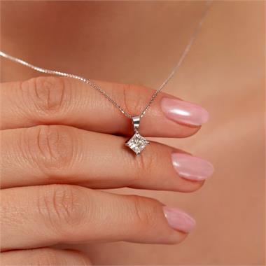 18ct White Gold Princess Cut Diamond Solitaire Pendant 0.70ct thumbnail