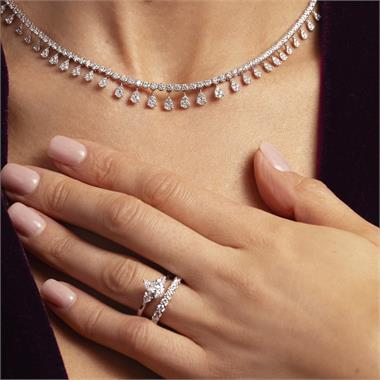 18ct White Gold Illusion Detail Diamond Necklace 4.87ct thumbnail