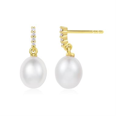 18ct Yellow Gold Freshwater Pearl and Diamond Earrings thumbnail 