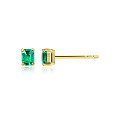 18ct Yellow Gold Emerald Cut Emerald Stud Earrings thumbnail 
