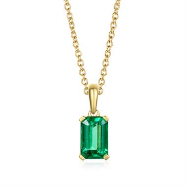 18ct Yellow Gold Emerald Cut Emerald Pendant thumbnail 
