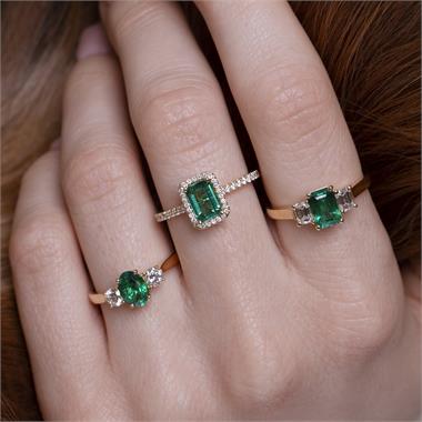 18ct Yellow Gold Emerald and Diamond Ring thumbnail