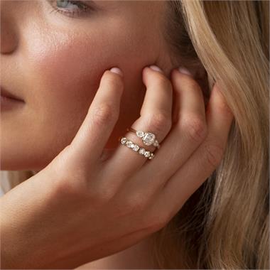 18ct Yellow Gold Three Stone Diamond Engagement Ring 0.85ct thumbnail