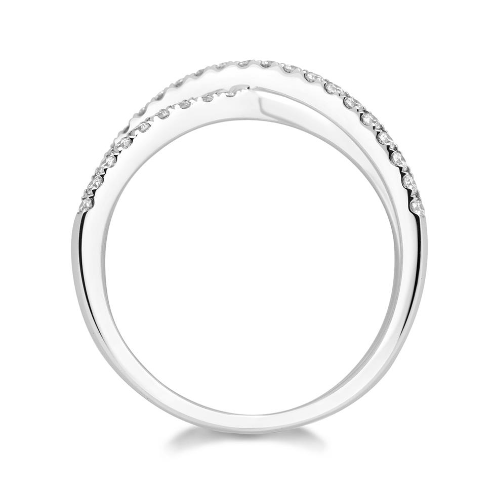 18ct White Gold Diamond Kiss Design Ring Thumbnail Image 1