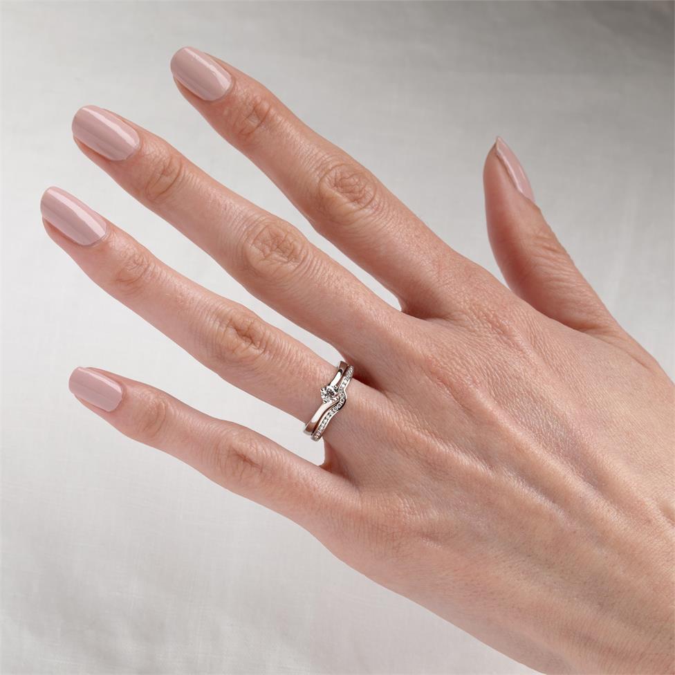 Platinum Diamond Set Shaped Wedding Ring 0.25ct Thumbnail Image 1