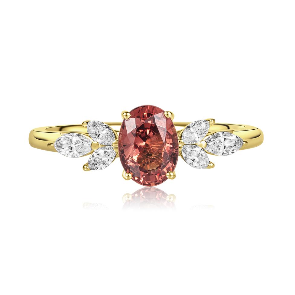 18ct Yellow Gold Berry Sapphire and Diamond Ring Thumbnail Image 1