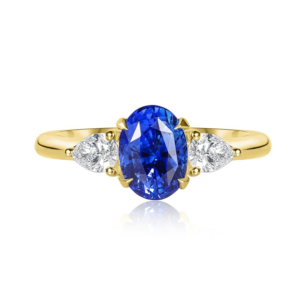 18ct Yellow Gold Blue Sapphire Three Stone Ring Thumbnail Image 2
