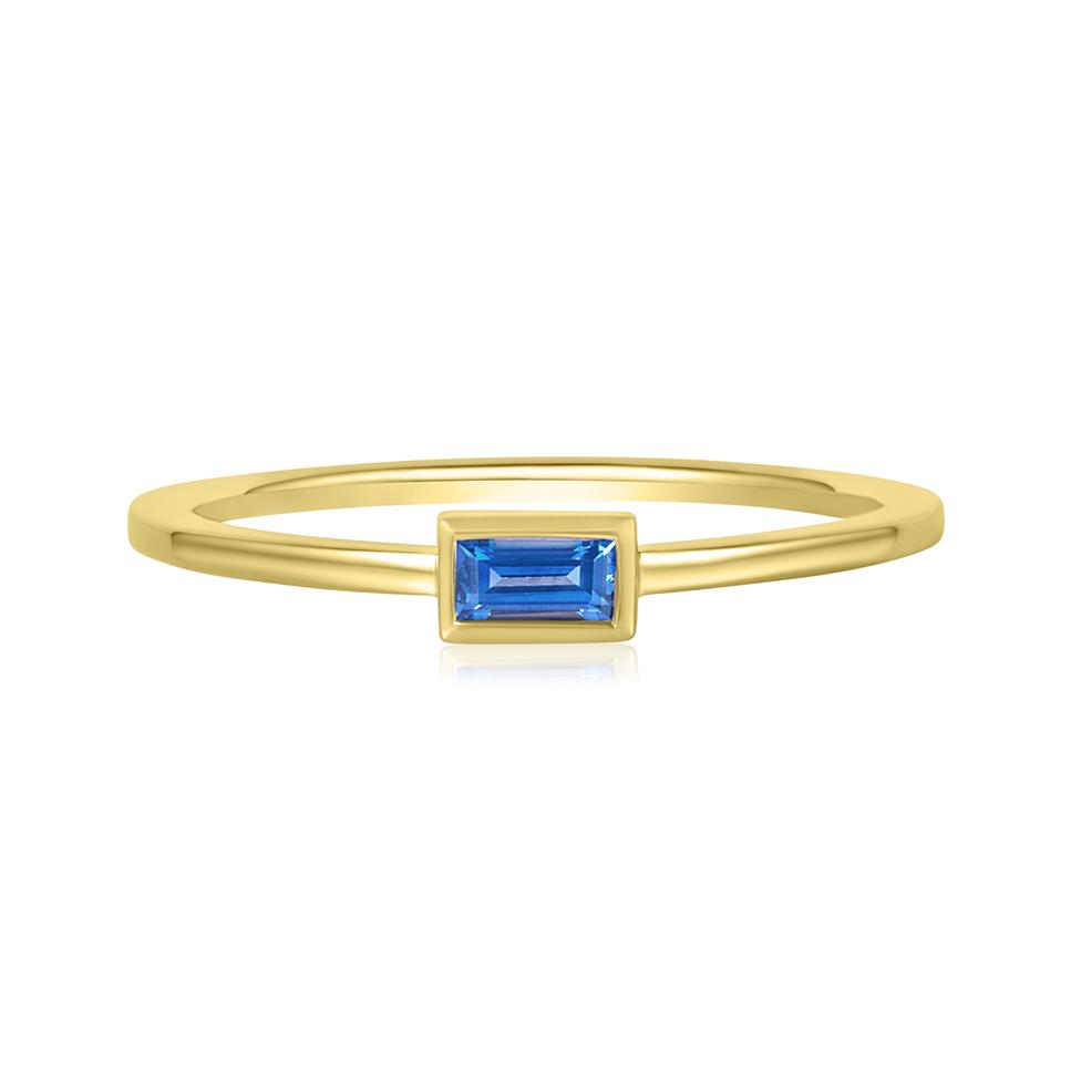 18ct Yellow Gold Baguette Cut Blue Sapphire Dress Ring Thumbnail Image 1