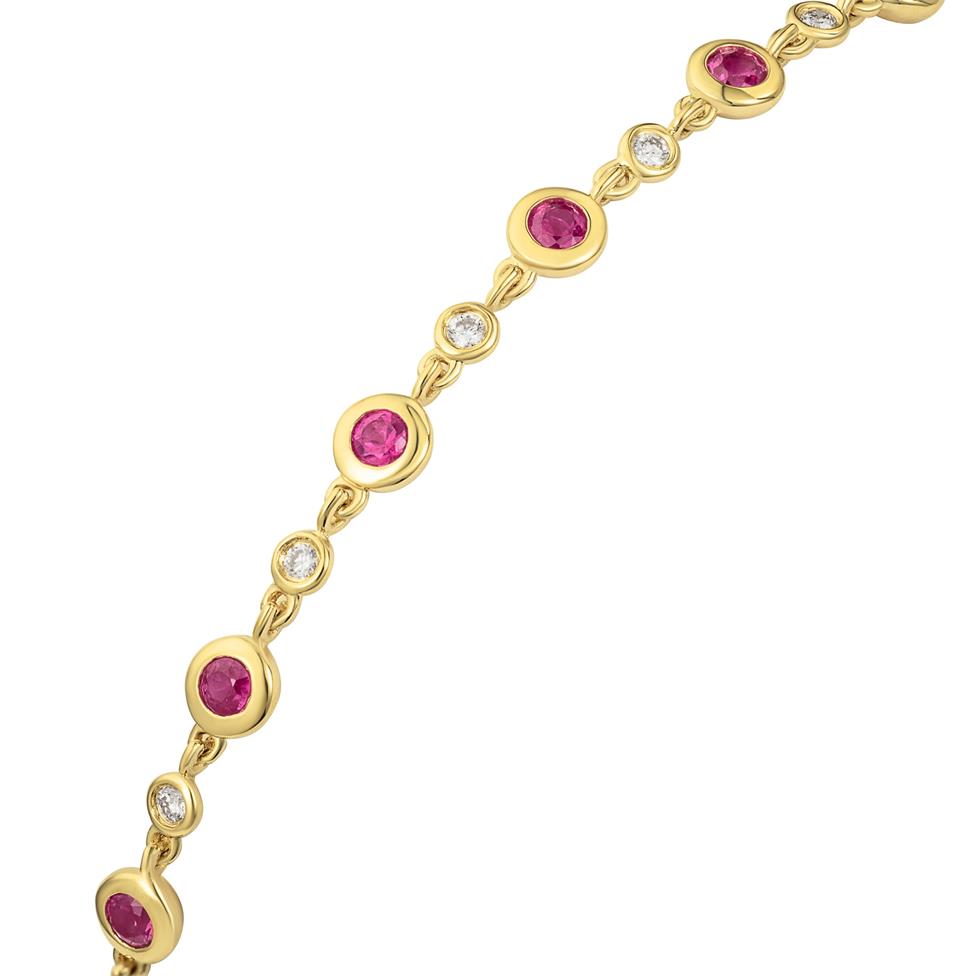 18ct Yellow Gold Ruby and Diamond Bezel Set Bracelet Thumbnail Image 1