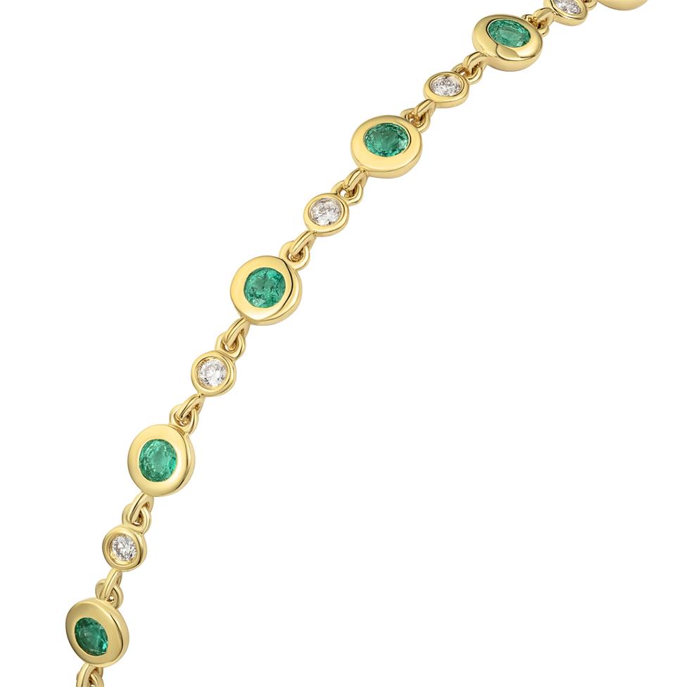 18ct Yellow Gold Emerald and Diamond Bezel Set Bracelet Thumbnail Image 1