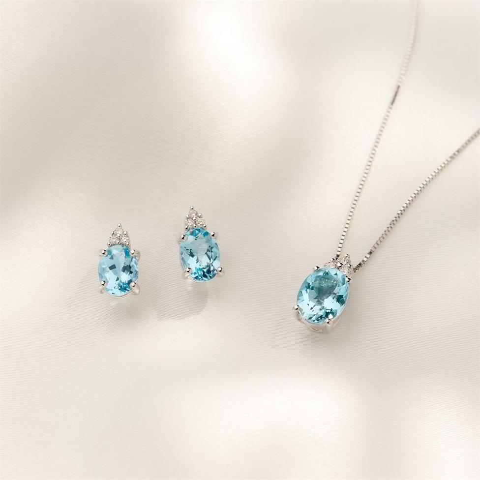 18ct White Gold Aquamarine and Diamond Necklace Thumbnail Image 2