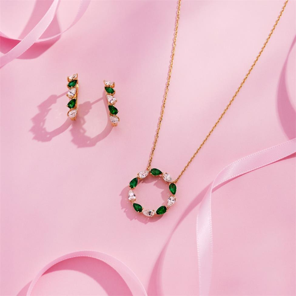 Aurora Yellow Gold Emerald and Diamond Circle Necklace Thumbnail Image 3