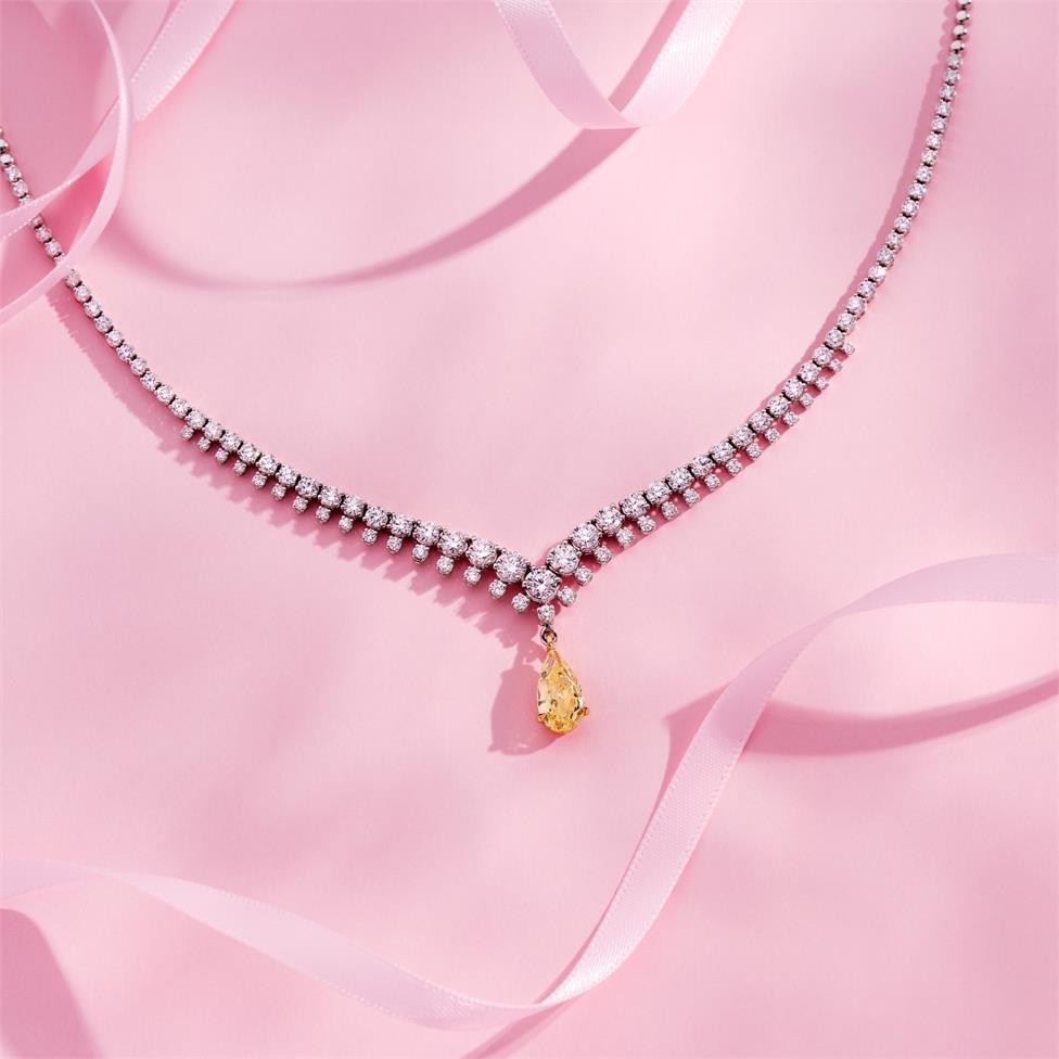 18ct White Gold Diamond Necklace 4.92ct Thumbnail Image 5