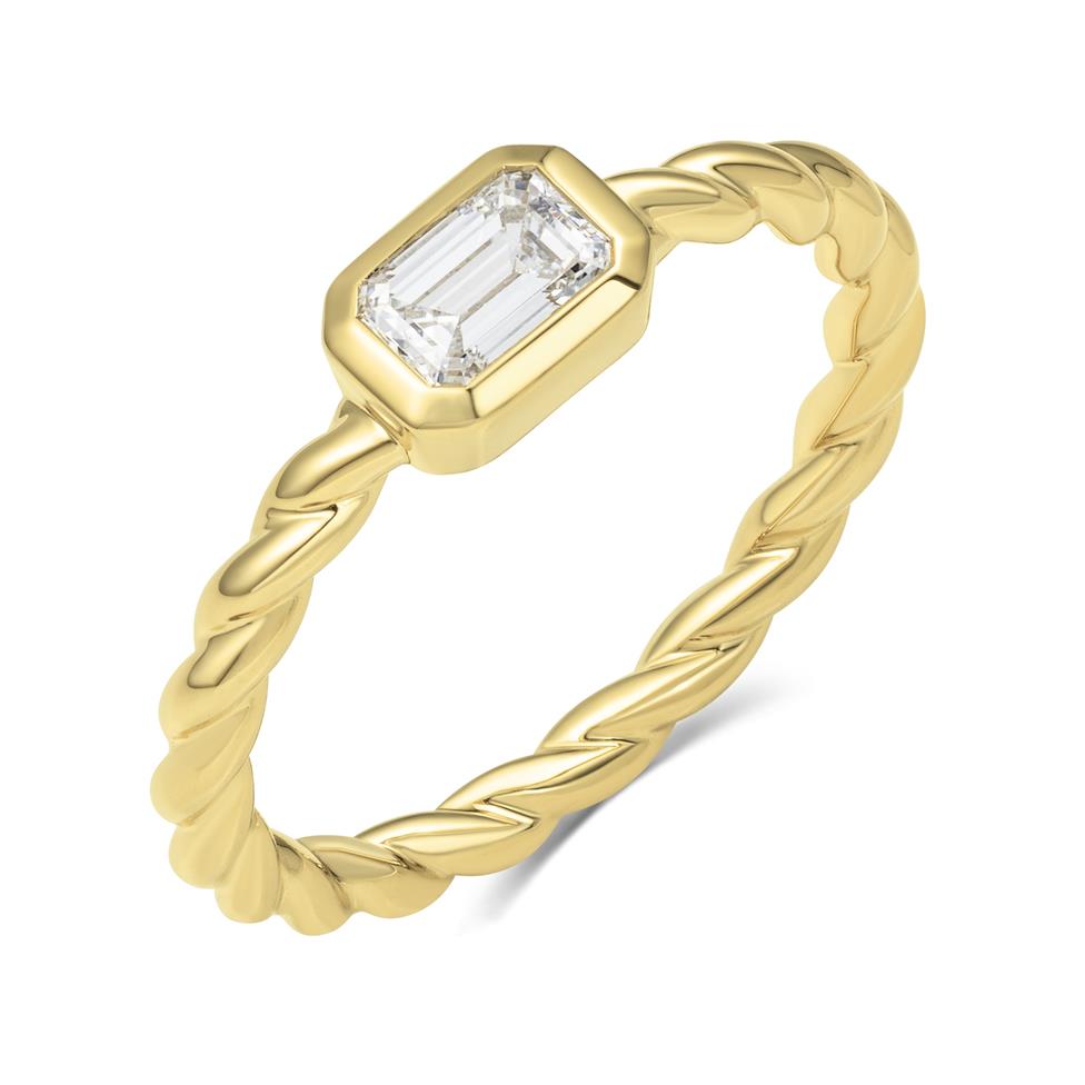 18ct Yellow Gold Emerald Cut Diamond Dress Ring Thumbnail Image 0