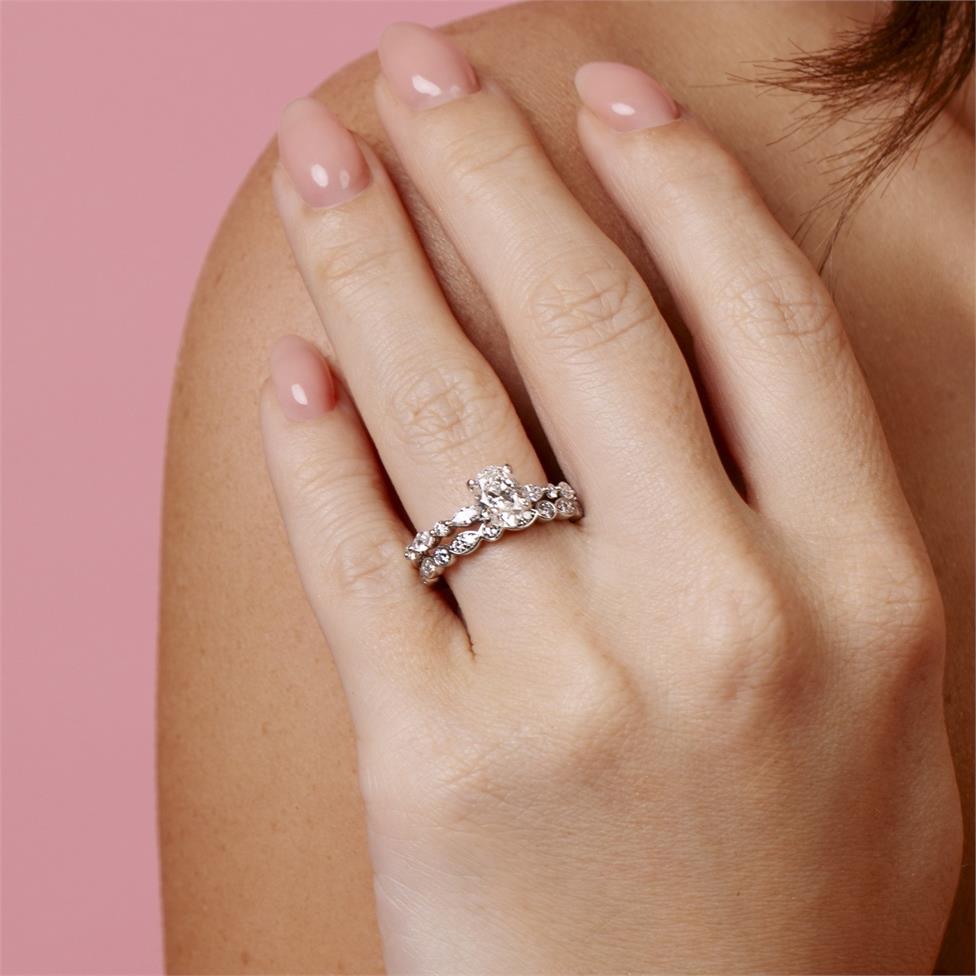 Platinum Oval Diamond Engagement Ring 1.00ct Thumbnail Image 1