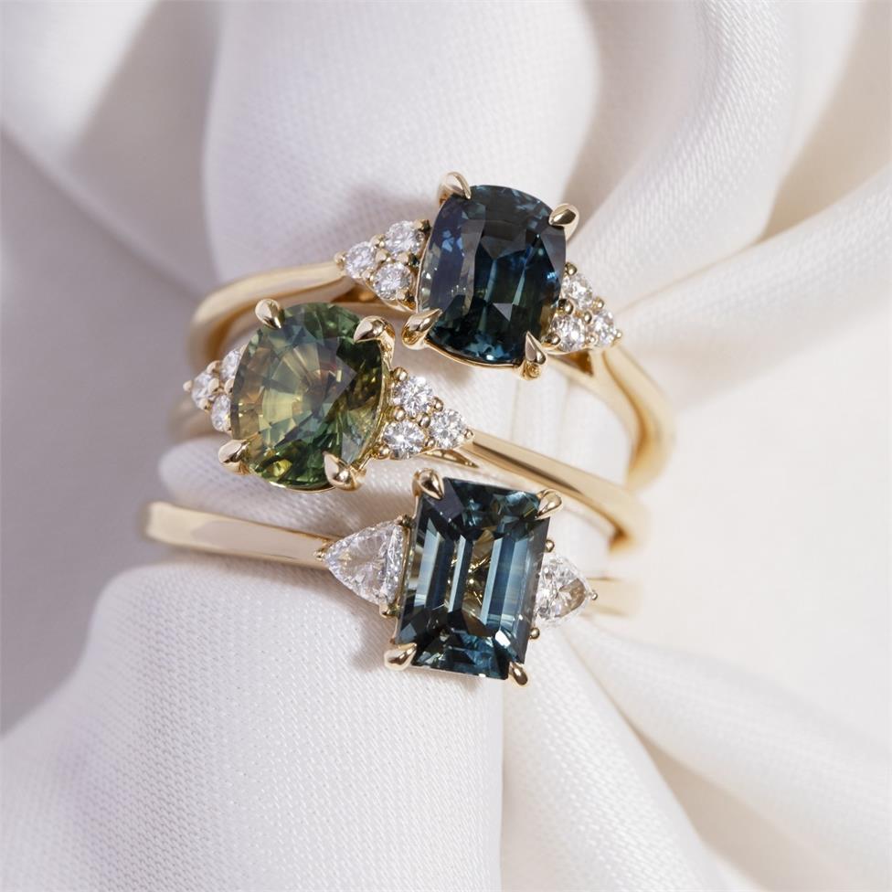 18ct Yellow Gold Oval Bi-Colour Sapphire and Diamond Engagement Ring Thumbnail Image 1