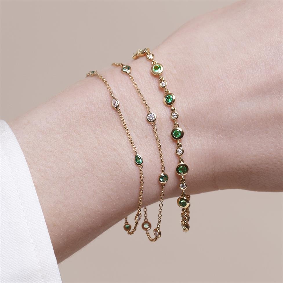 18ct Yellow Gold Pear Emerald and Diamond Bezel Set Station Bracelet Thumbnail Image 1