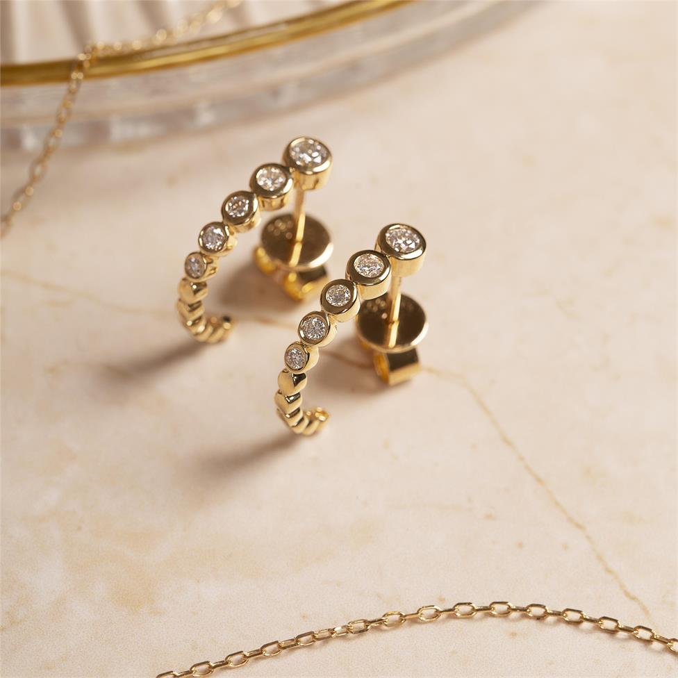 18ct Yellow Gold Graduated Bezel Set Diamond Hoop Earrings Thumbnail Image 3