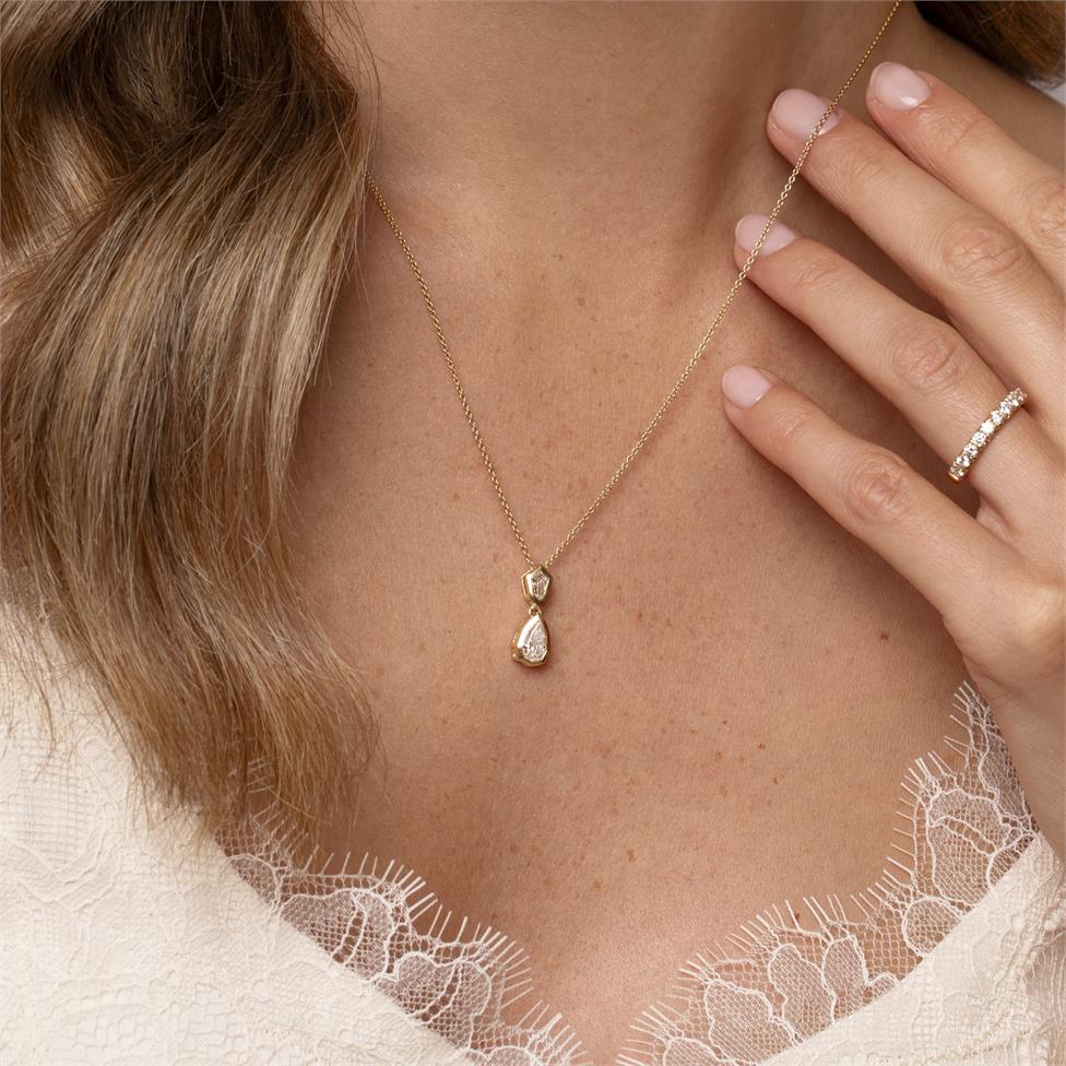18ct Yellow Gold Geo Cut Pear Diamond Necklace Thumbnail Image 1