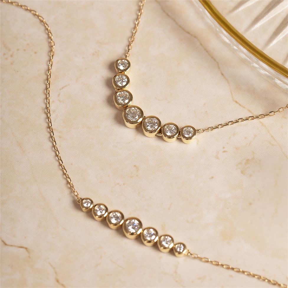 18ct Yellow Gold Graduated Bezel Set Diamond Necklace Thumbnail Image 4