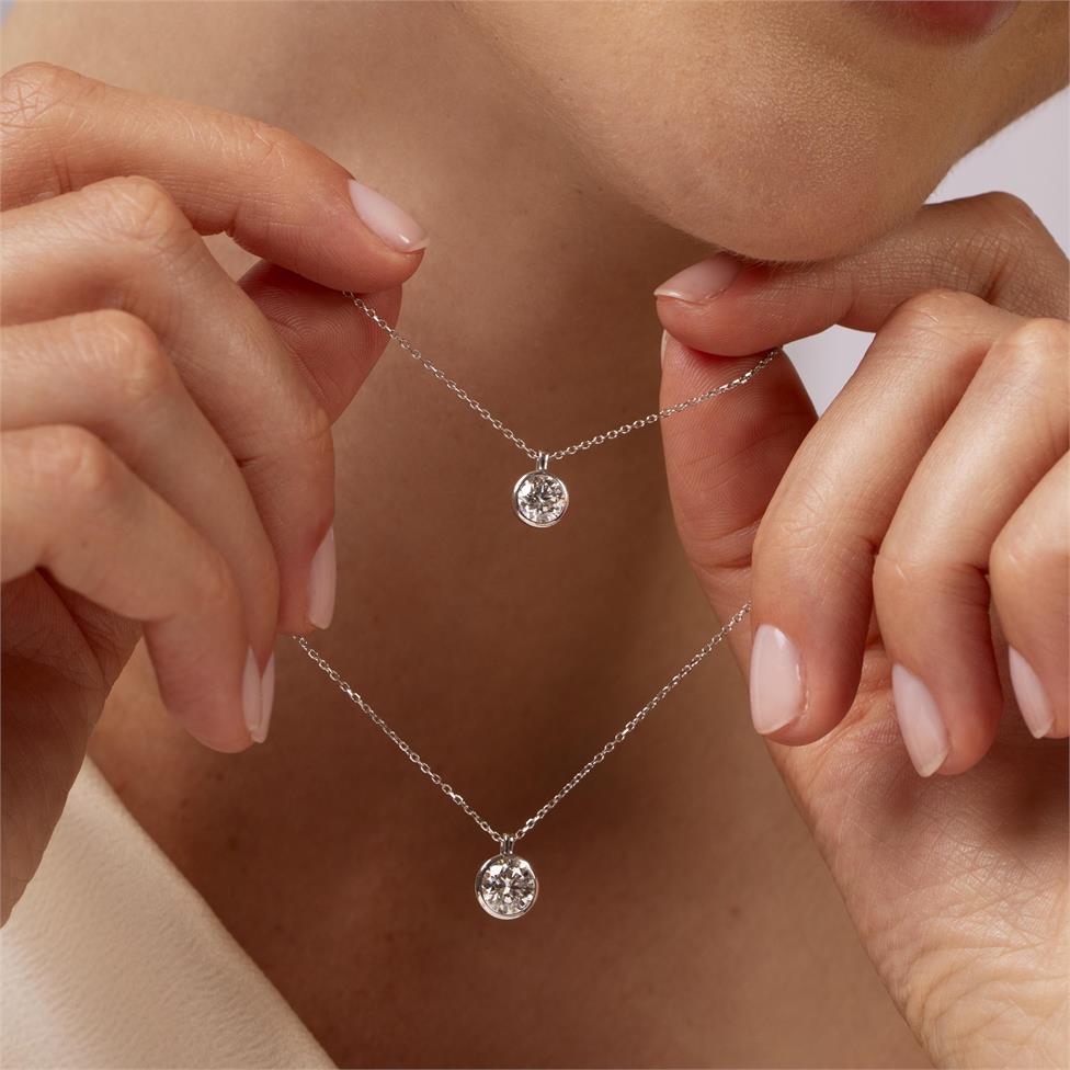 18ct White Gold Round Diamond Solitaire Necklace 1.00ct Thumbnail Image 1