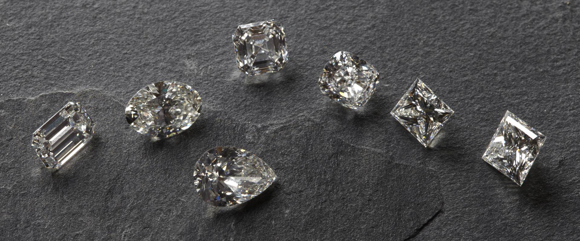 Image diamondshapes_1920x800.jpg